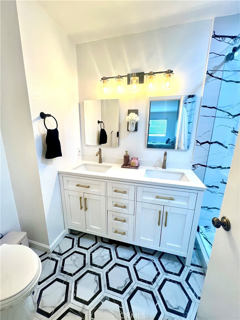 Residential Lease for rent at 204 Greenmoor, Irvine CA featuring 3 beds and 3 baths