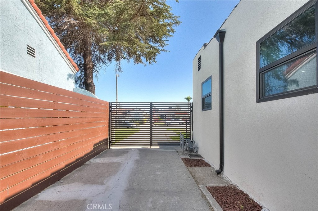 Residential for sale at 1827 W 76th, Los Angeles CA featuring 3 beds and 2 baths