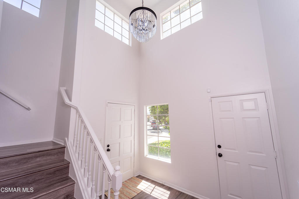 Residential Lease for rent at 4365 Oak Glen Street, Calabasas CA featuring 3 beds and 3 baths
