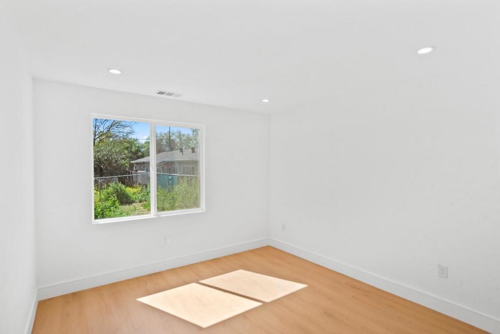 Residential for sale at 374 S 21st Street, San Jose, Santa Clara CA featuring 1 bed and 1 bath