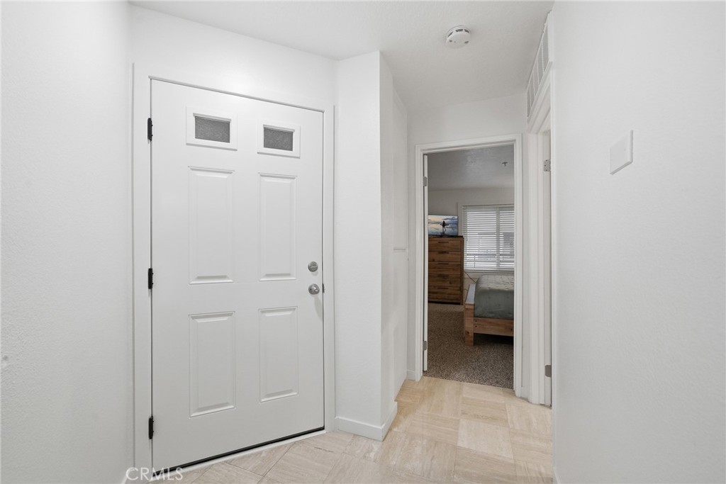 Residential Lease for rent at 1200 Pacific Coast Highway 327, Huntington Beach, Orange County, CA featuring 1 bed and 1 bath