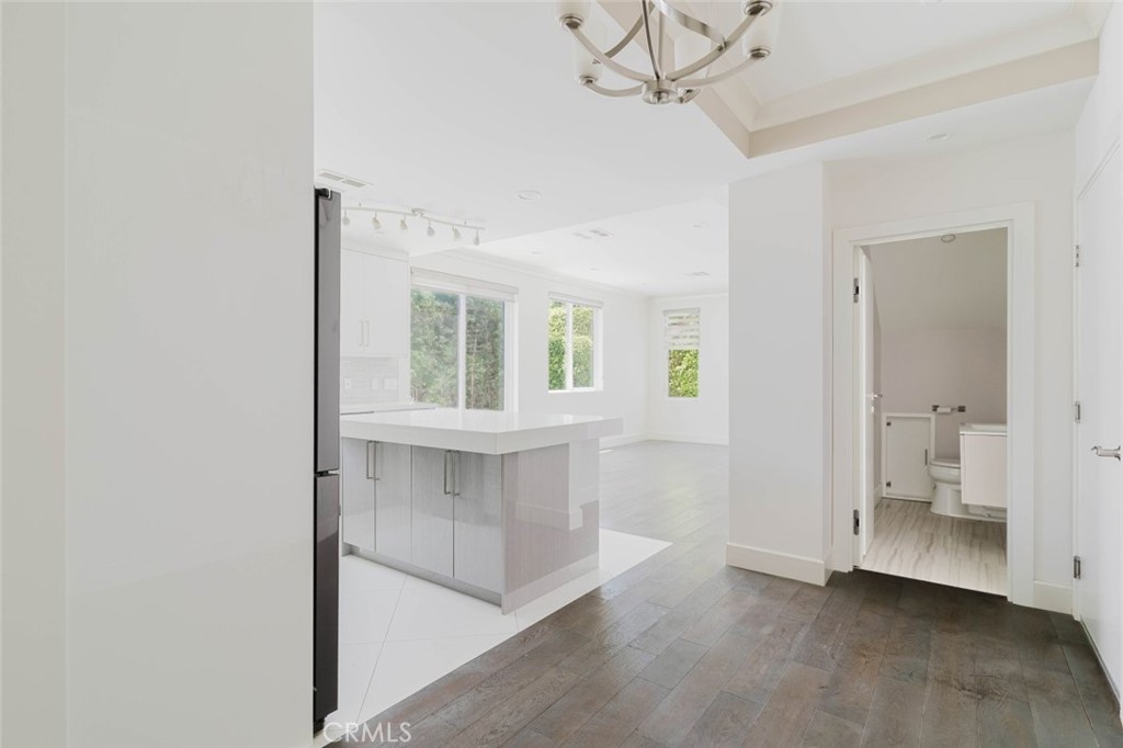 Residential Lease for rent at 4418 1/2 Kingswell Avenue, Los Angeles, Los Angeles County, CA featuring 3 beds and 3 baths