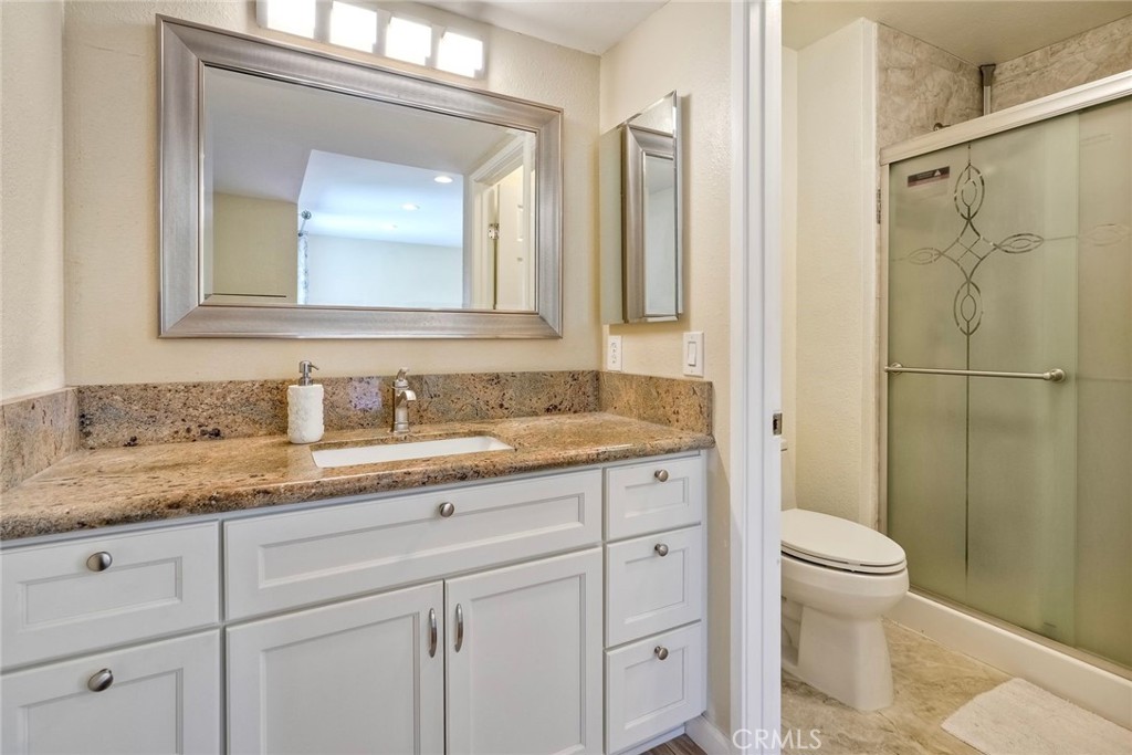 Residential for sale at 3304 Caminito Eastbluff 143, La Jolla CA featuring 3 beds and 3 baths