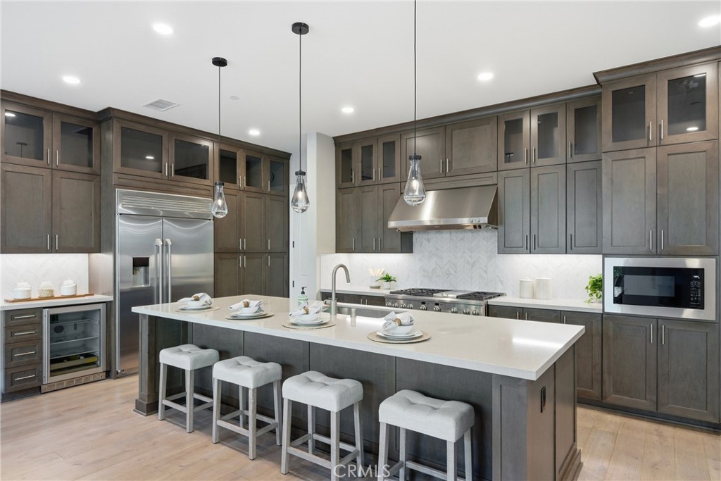 Residential Lease for rent at 84 Rockinghorse, Irvine CA featuring 4 beds and 5 baths