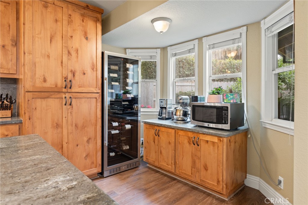 Residential for sale at 1559 La Linda Lane, Chico CA featuring 4 beds and 2 baths