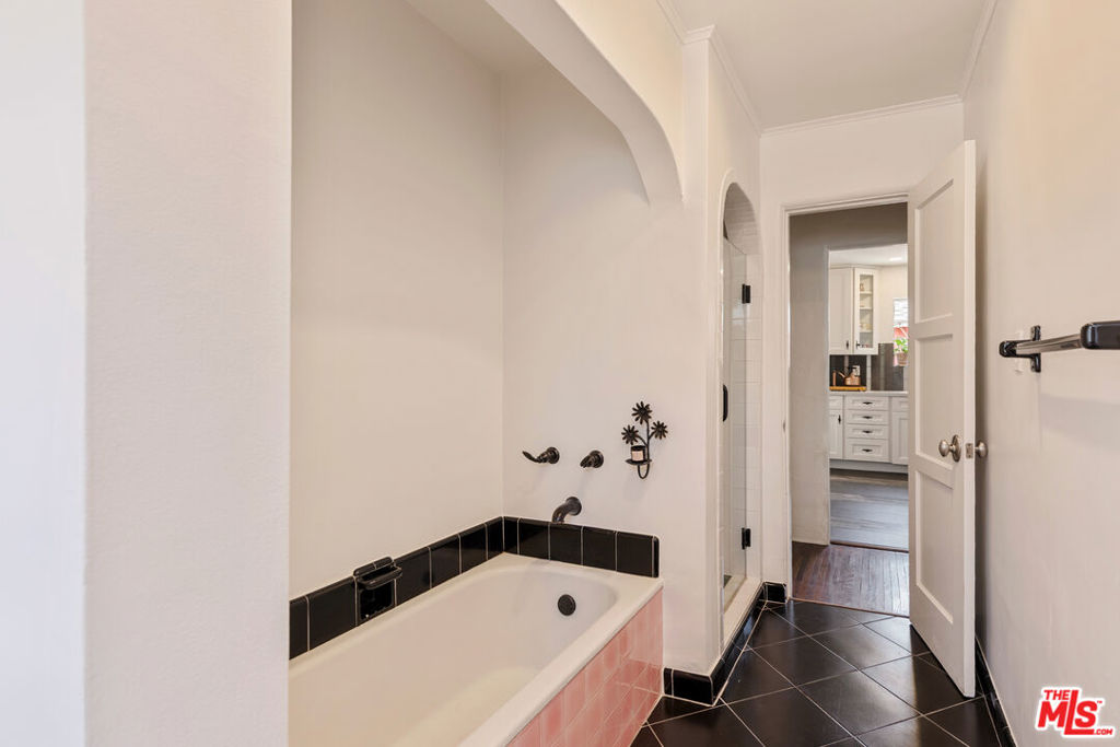 Residential for sale at 2735 Clyde Avenue, Los Angeles CA featuring 3 beds and 3 baths