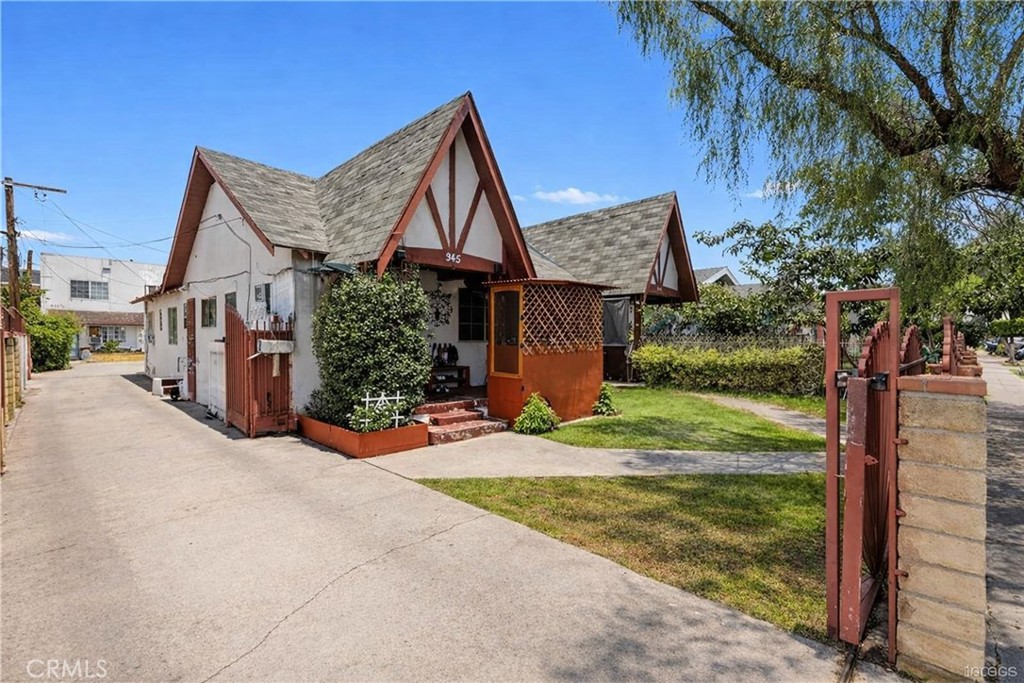Residential for sale at 943 W 65th, Los Angeles CA featuring 7 beds and 3 baths