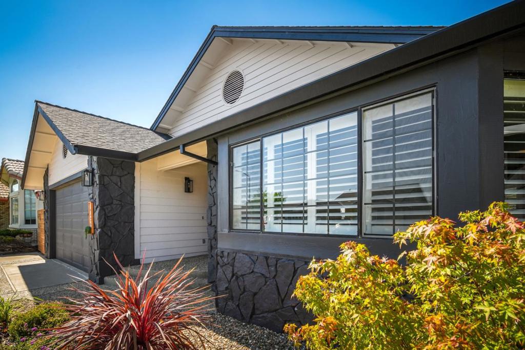 Active for sale at Discovery Bay, CA, Discovery Bay, CA CA and 3 baths