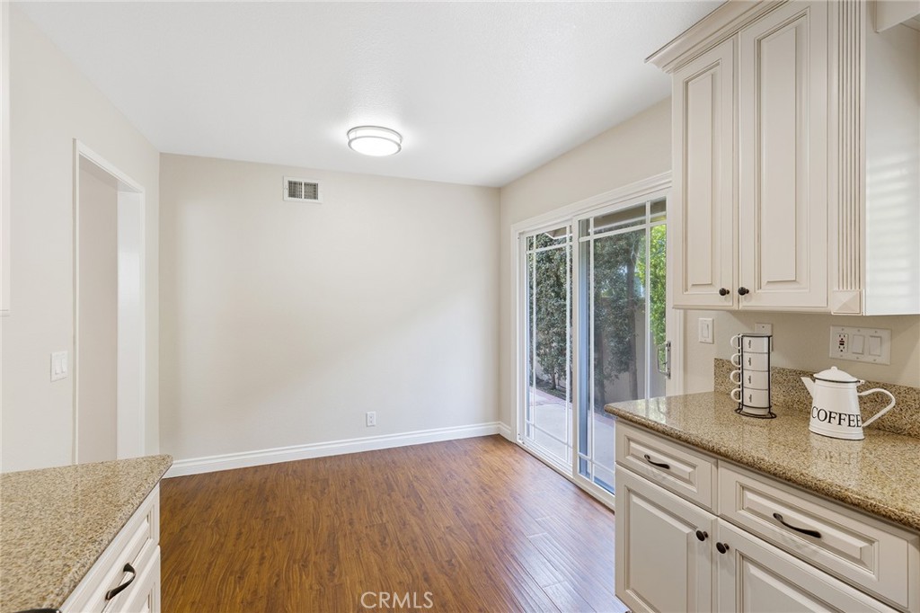 Residential Lease for rent at 14 Woodgrove 19, Irvine CA featuring 2 beds and 2 baths