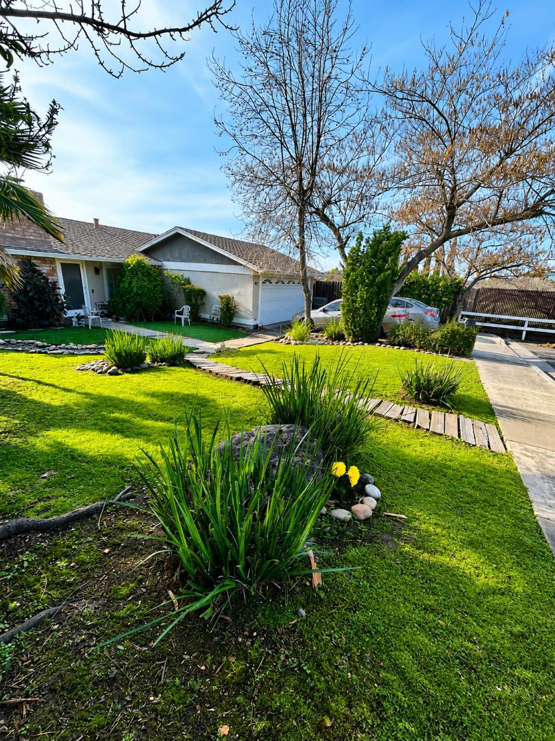 Residential for sale at 1565 Sierra Creek Way, San Jose CA featuring 3 beds and 2 baths
