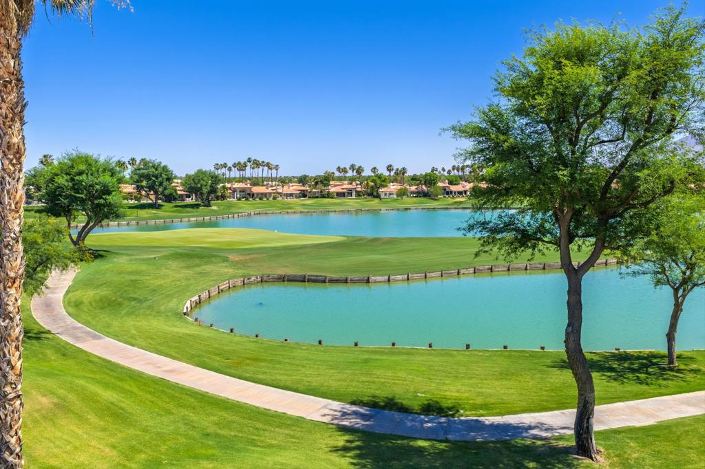 Single Family Residence for rent at 54027 Southern Hills, La Quinta, CA featuring 3 beds and 4 baths