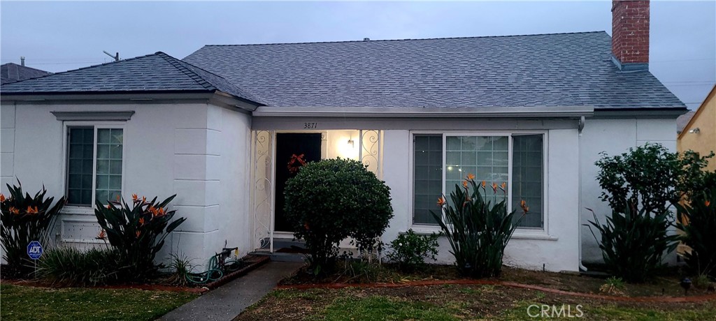 Residential for sale at 3871 Grayburn, Los Angeles CA featuring 3 beds and 1 bath