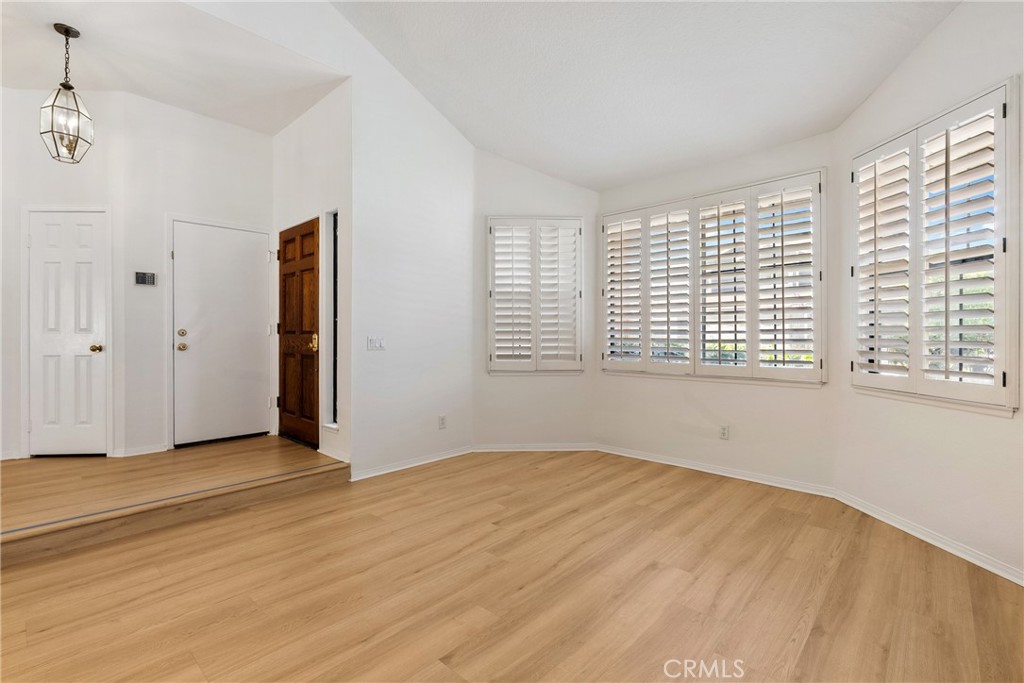 Residential Lease for rent at 10 Carnelian, Irvine CA featuring 3 beds and 2 baths