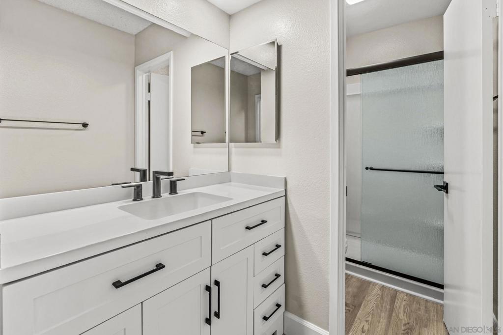 Residential Lease for rent at 4225 Asher 40, San Diego CA featuring 2 beds and 2 baths