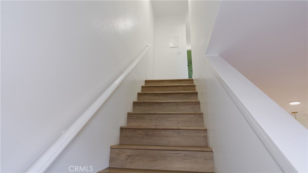 Residential for sale at 521 S Lyon 11, Santa Ana CA featuring 2 beds and 3 baths