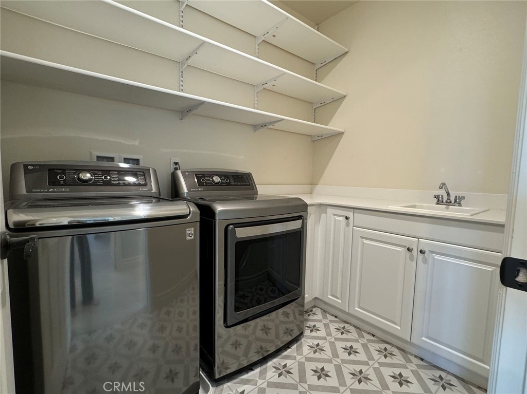 Residential Lease for rent at 107 Ritual, Irvine CA featuring 4 beds and 5 baths