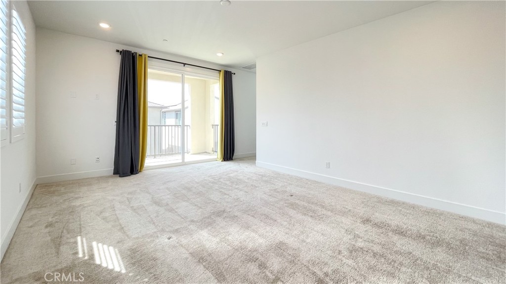 Residential Lease for rent at 202 Zawn, Irvine CA featuring 3 beds and 3 baths