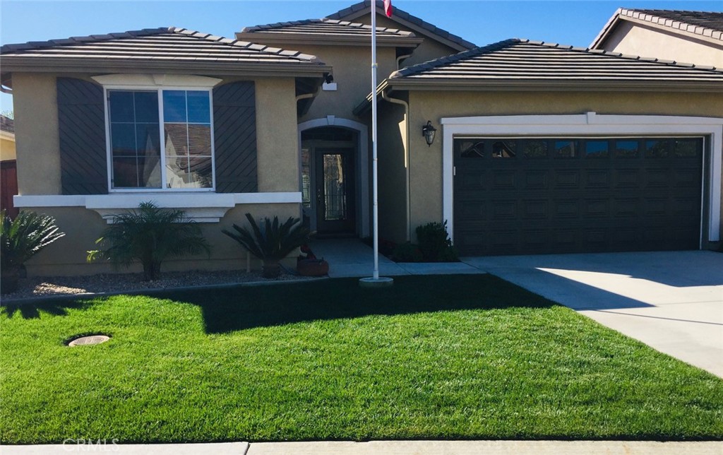 Residential Lease for rent at 7837 Hogan Circle, Hemet CA featuring 3 beds and 2 baths