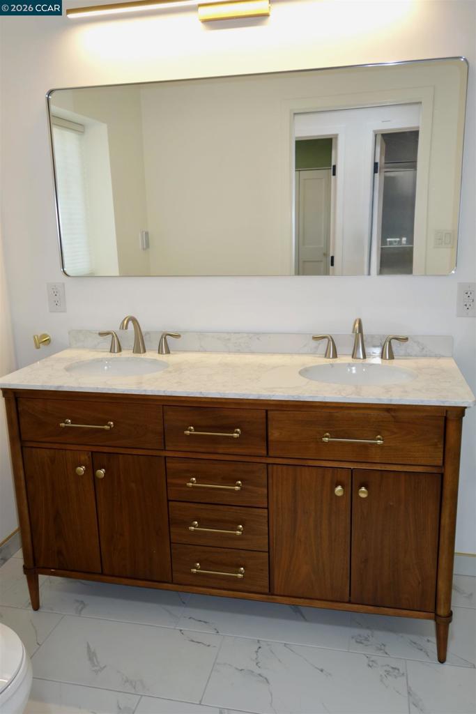 Residential Lease for rent at 2591 Walnut Blvd, Walnut Creek, CA featuring 2 beds and 1 bath