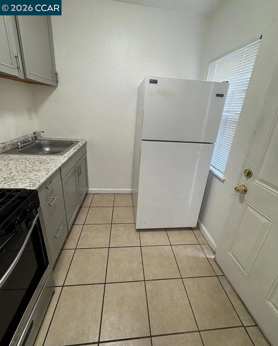 Residential Lease for rent at 416 N 1/2 School St, Lodi, CA and 1 bath