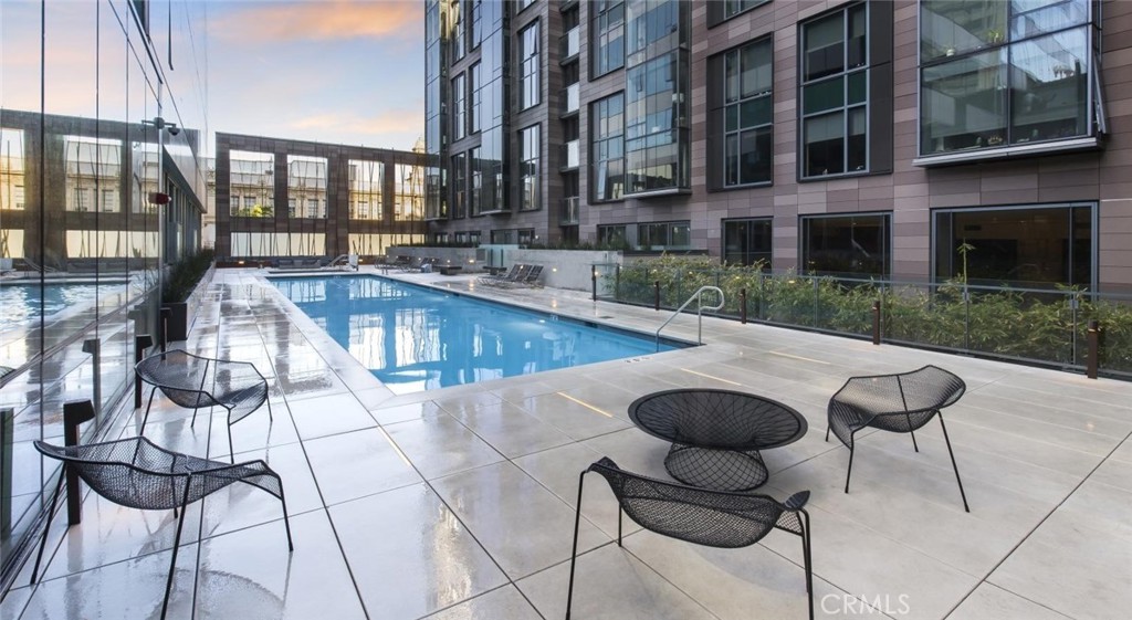 Residential Lease for rent at 100 Van Ness Avenue 1108, San Francisco, San Francisco County CA featuring 2 beds and 2 baths