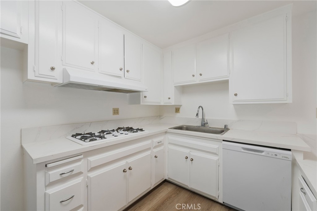 Residential Lease for rent at 16531 Kellog 1, Huntington Beach, Orange County, CA featuring 3 beds and 2 baths