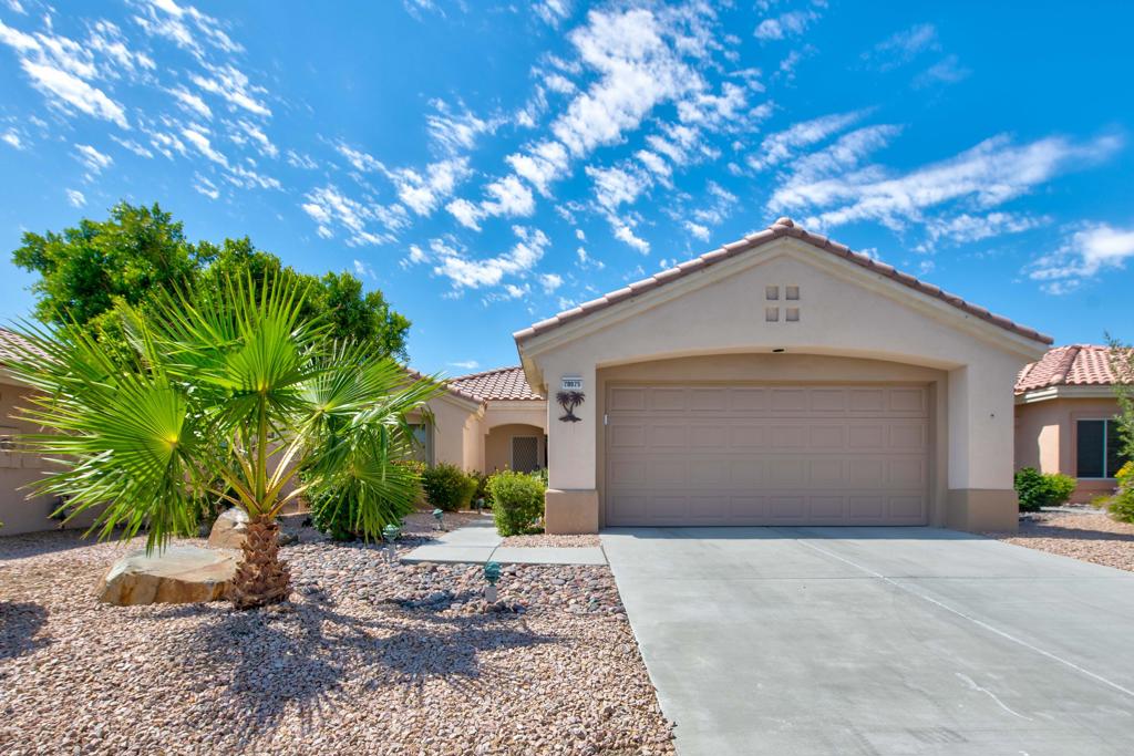 Residential Lease for rent at 78975 Champagne Lane, Palm Desert CA featuring 2 beds and 2 baths