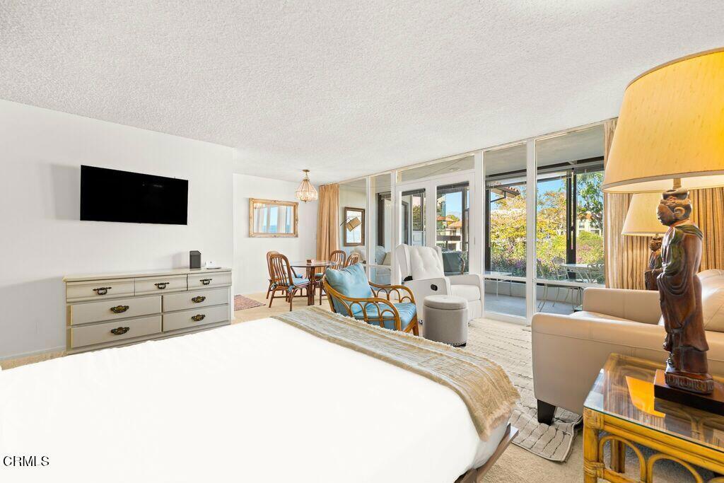 Residential Lease for rent at 1345 Plaza Pacifica, Santa Barbara CA and 1 bath