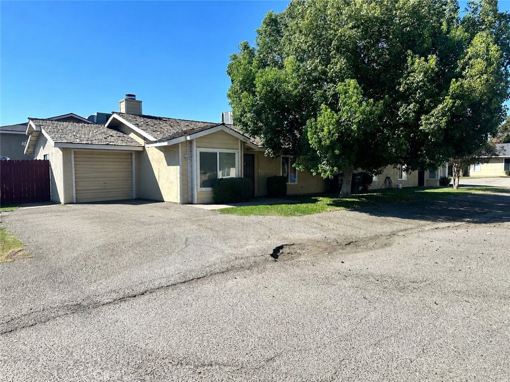 Residential for sale at 6011 Hill Dale, Bakersfield CA featuring 6 beds and 2 baths