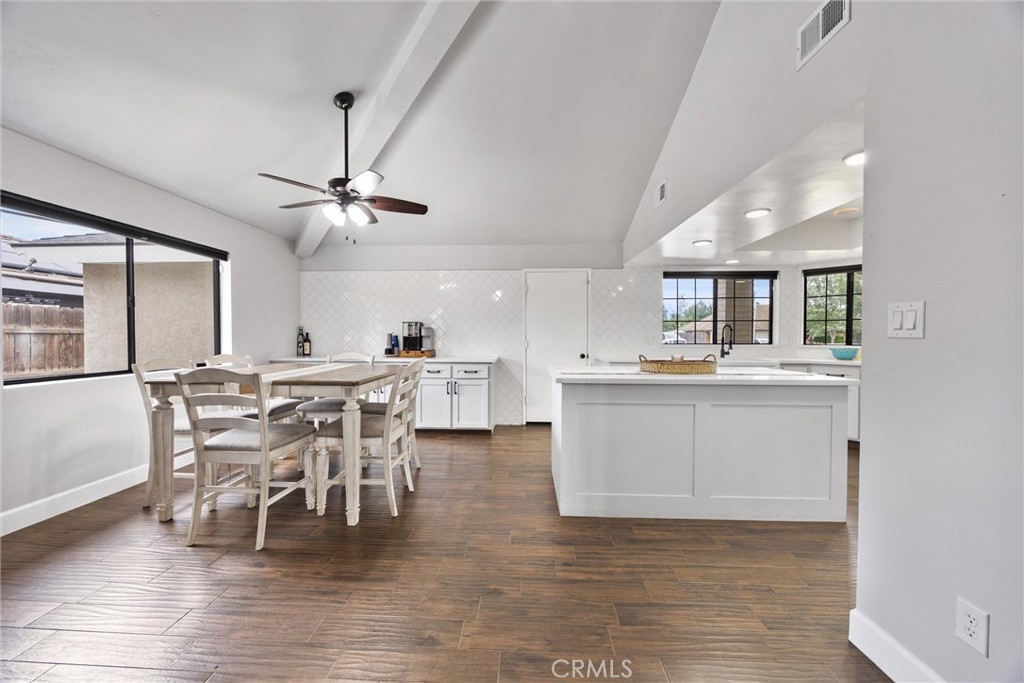Residential for sale at 10906 Dee Dee Avenue, Bakersfield CA featuring 3 beds and 2 baths