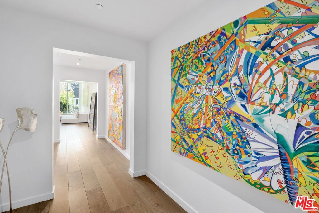 Residential Lease for rent at 9000 W 3rd Street 106, Los Angeles, Los Angeles County, CA featuring 2 beds and 3 baths