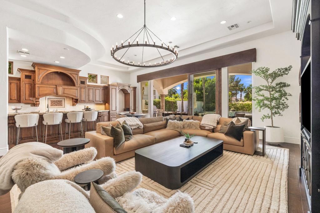 Single Family Residence for rent at 80345 Via Pontito, La Quinta, CA featuring 3 beds and 4 baths