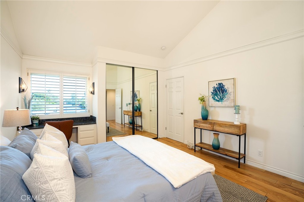 Residential for sale at 3844 Wasatch Avenue 7, Los Angeles CA featuring 2 beds and 3 baths
