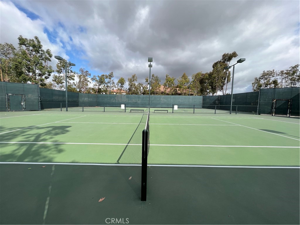 Residential Lease for rent at 186 Cherrybrook Lane, Irvine CA featuring 3 beds and 3 baths