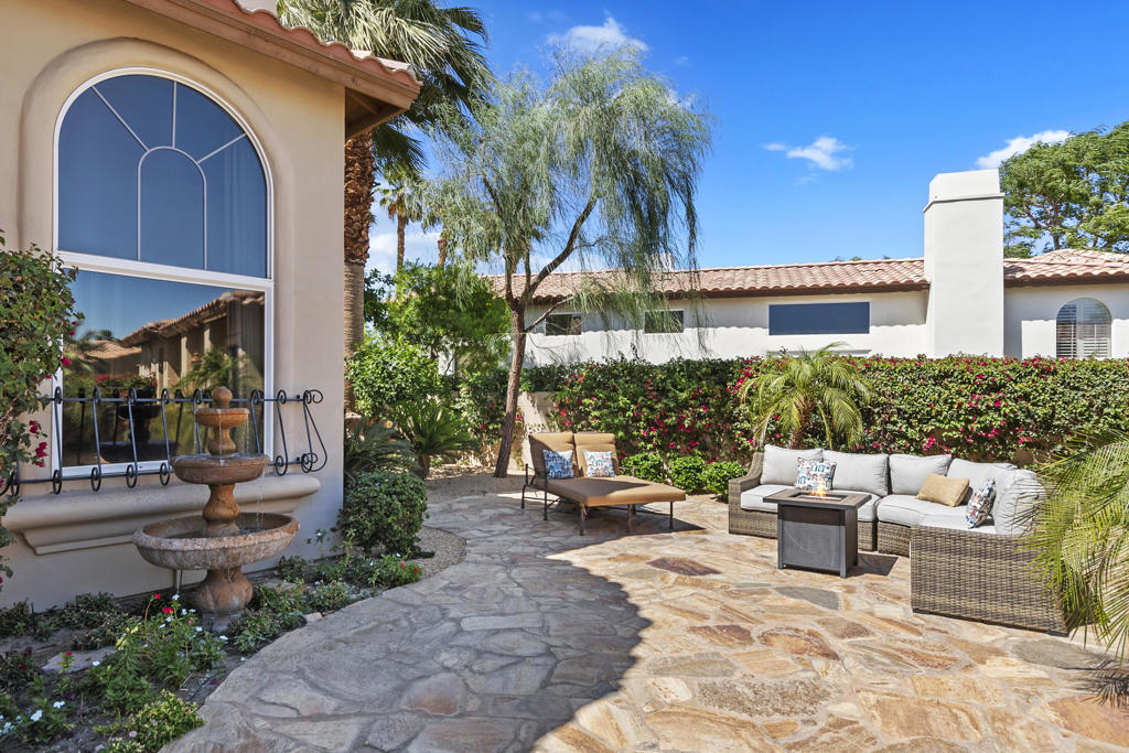 Single Family Residence for rent at 48245 Vista Calico, La Quinta, CA featuring 4 beds and 4 baths