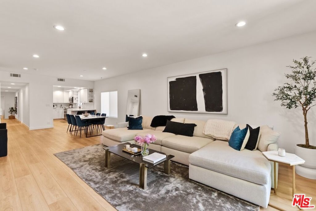 Condominium for sale at 10620 Eastborne Avenue 102, Los Angeles, CA featuring 2 beds and 2 baths