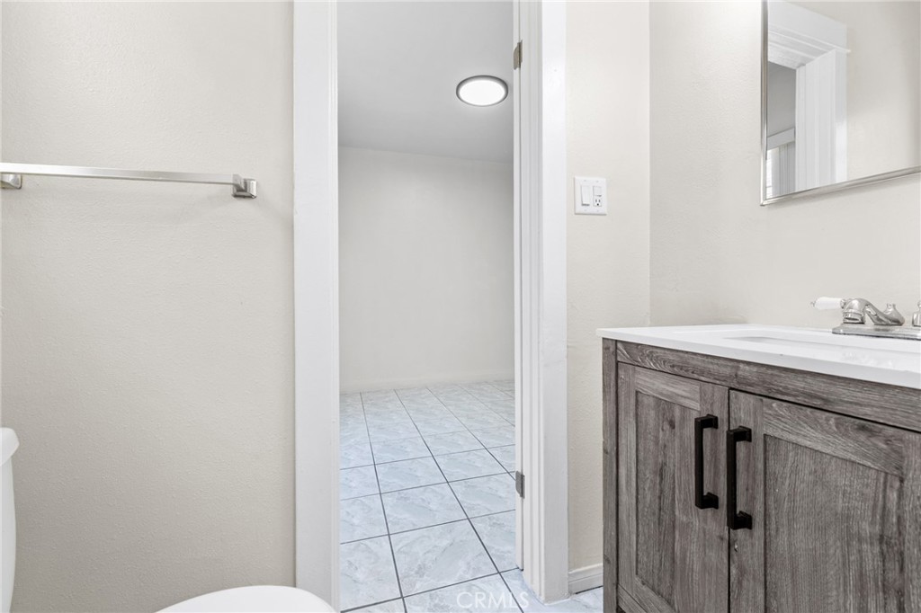 Single Family Residence for sale at 2515 Mayberry Street, Los Angeles, CA featuring 5 beds and 3 baths