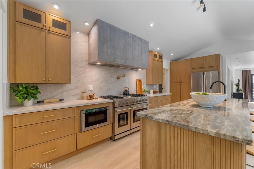 Residential for sale at 584 N Plymouth Boulevard, Los Angeles CA featuring 4 beds and 3 baths