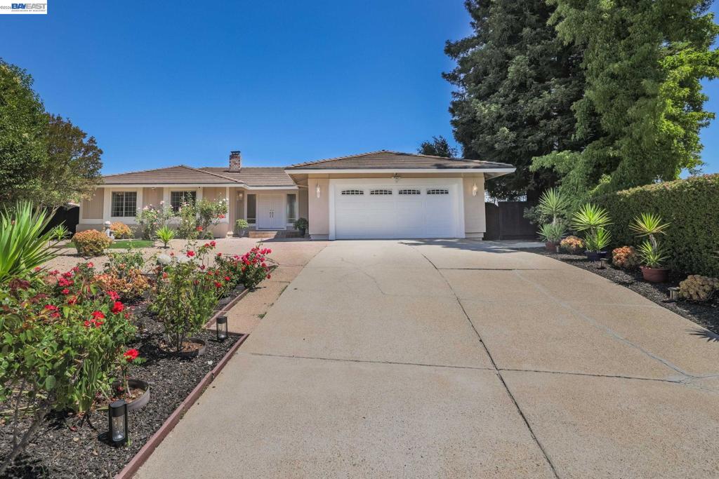 Single Family Residence for sale at 86 Jamaica Dr, San Ramon, CA featuring 3 beds and 2 baths