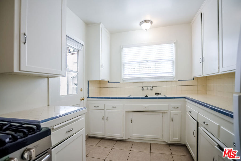 Residential Income for sale at 10761 Massachusetts Avenue 4, Los Angeles CA featuring 4 beds and 4 baths