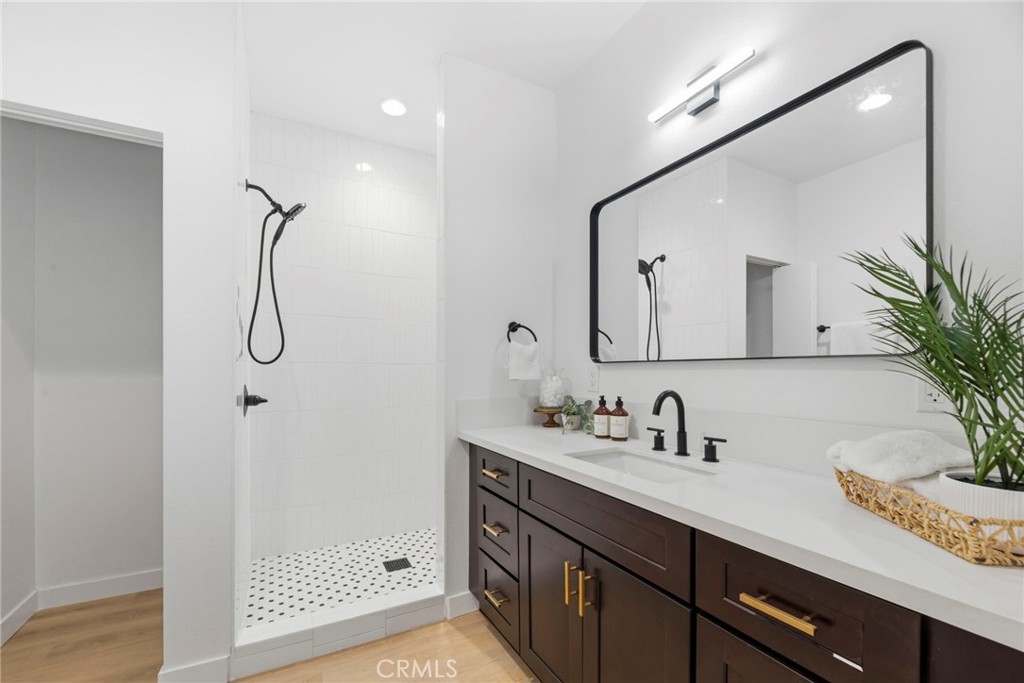 Residential Income for sale at 1189 Crenshaw, Los Angeles CA