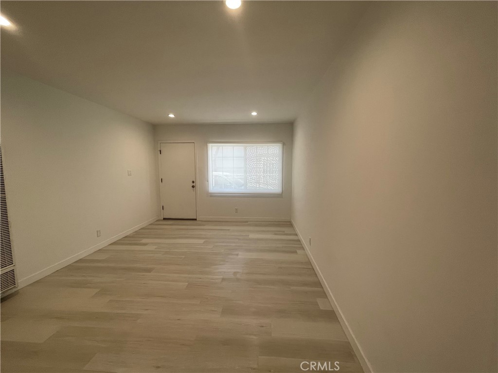 Residential Lease for rent at 1152 E 77th, Los Angeles CA featuring 1 bed and 1 bath