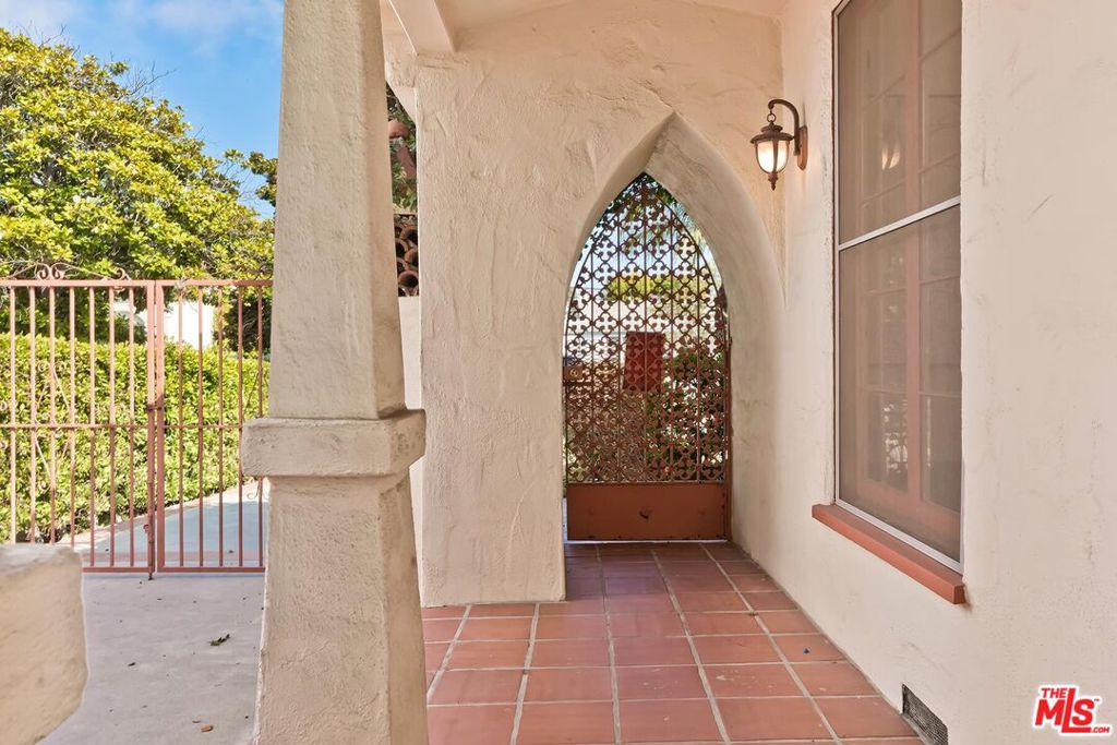 Residential for sale at 10525 Almayo Avenue, Los Angeles CA featuring 3 beds and 2 baths