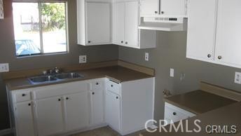 Duplex for rent at 32979 Perret, Lake Elsinore, CA featuring 2 beds and 1 bath