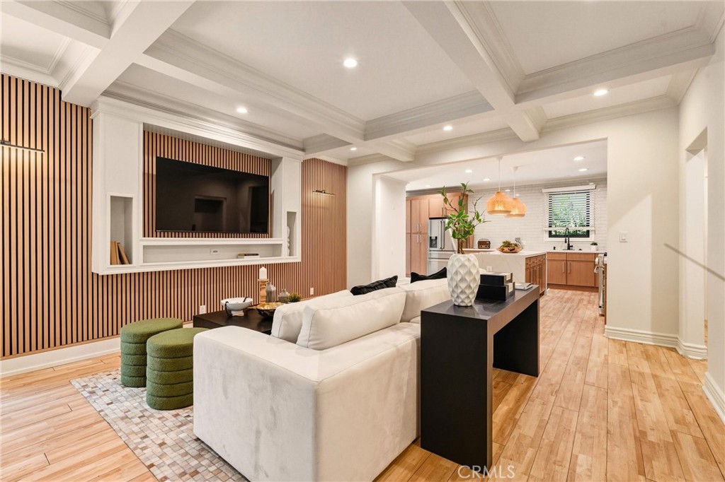 Residential for sale at 5558 Edgewood Place, Los Angeles CA featuring 6 beds and 8 baths
