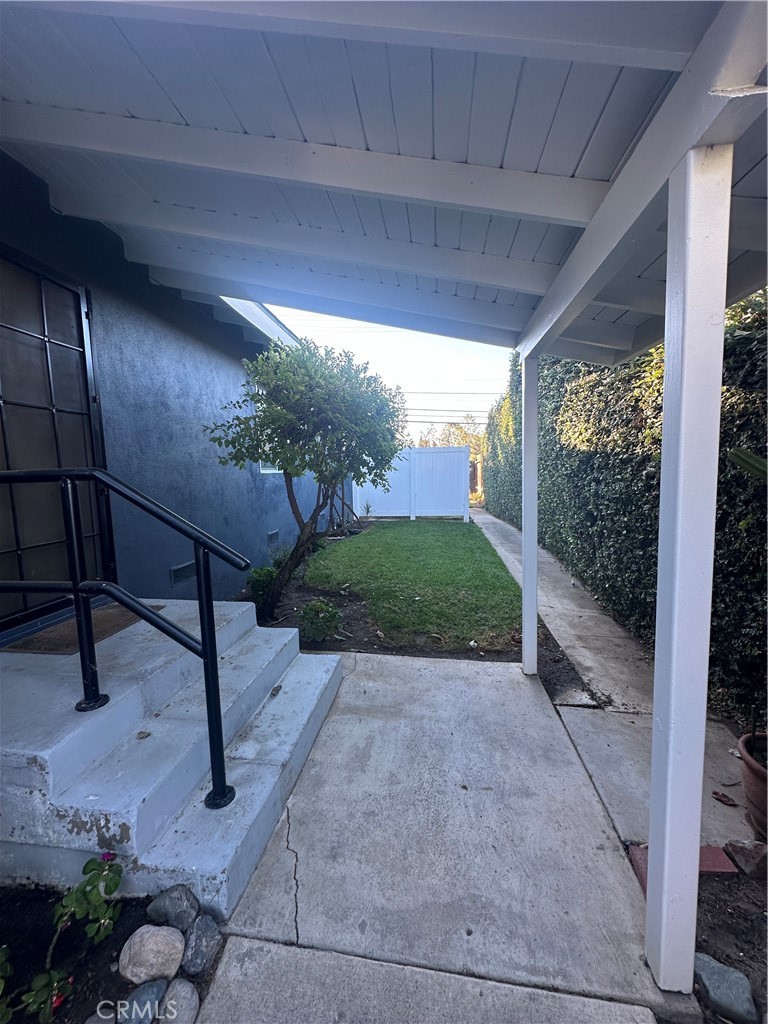 Residential Lease for rent at 514 E Chalynn Circle, Orange, Orange County, CA featuring 3 beds and 1 bath