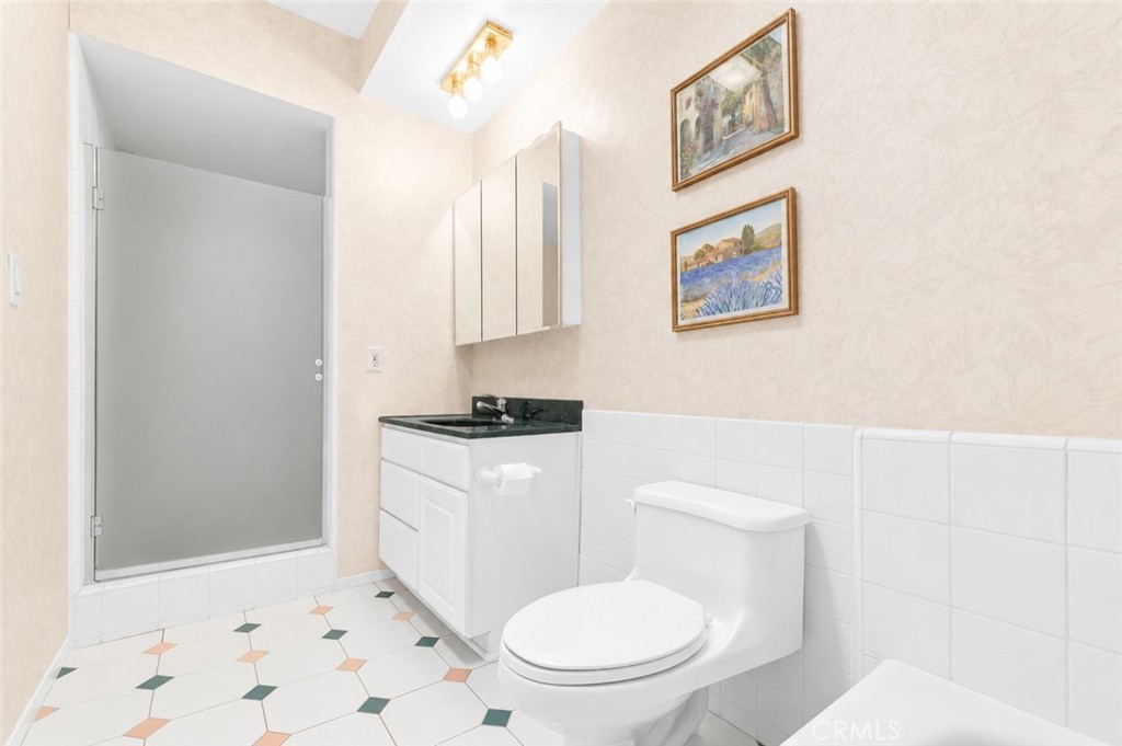 Residential for sale at 1971 Rodney 307, Los Angeles CA featuring 1 bed and 1 bath