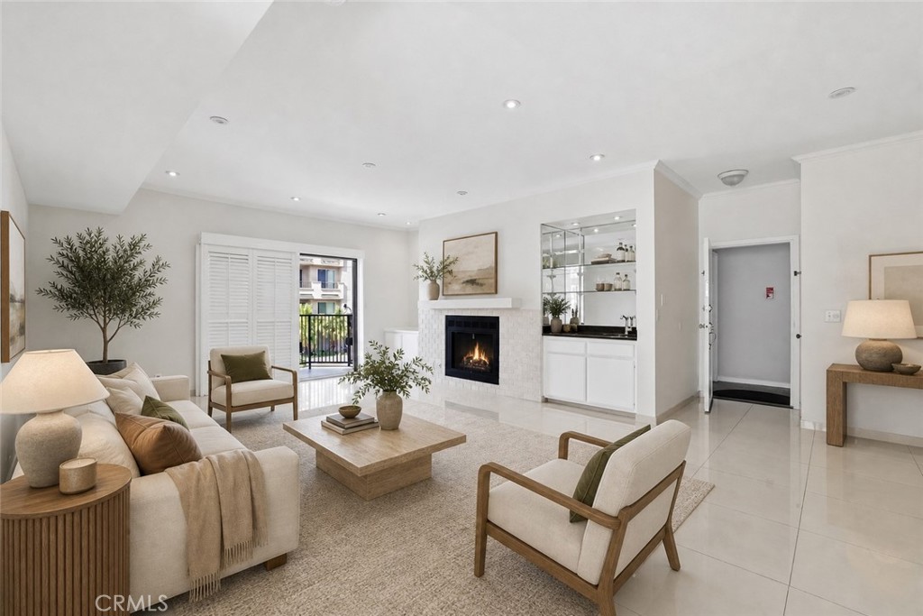 Residential for sale at 1338 Amherst 102, Los Angeles CA featuring 3 beds and 2 baths