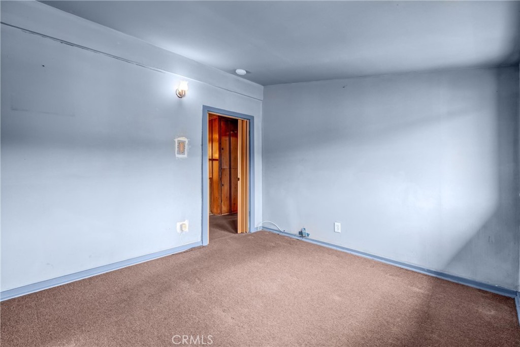 Single Family Residence for sale at 4722 Topaz, Los Angeles, CA featuring 2 beds and 1 bath
