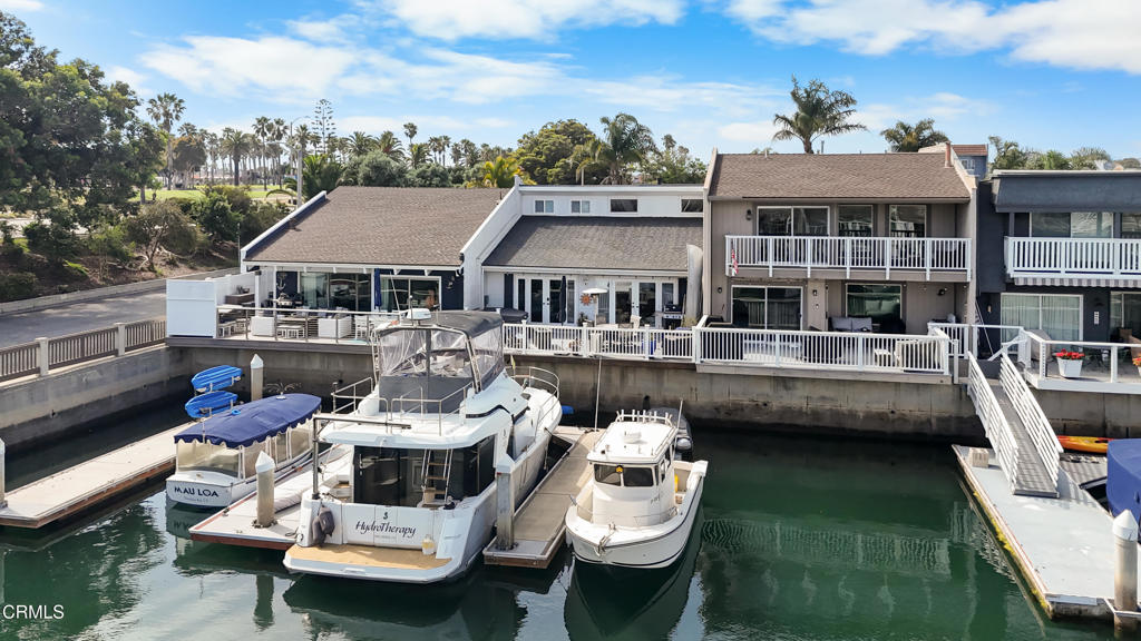 Single Family Residence for sale at 4620 Falkirk Bay, Oxnard, CA featuring 2 beds and 2 baths